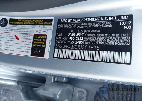 2018 Mercedes-Benz C 300 z USA, uszkodzony, nr VIN 55SWF4JB2JU251815